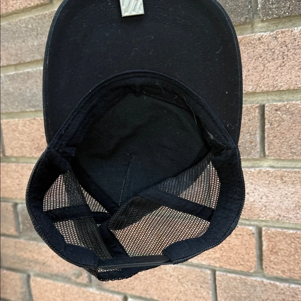 Fabkids Black Mesh Trucker Hats with Colorful Patch Of a Wolf Against a Sunset